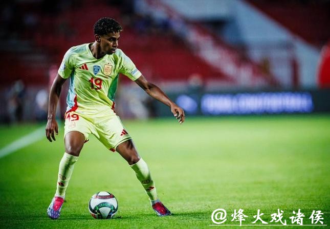 莱万10连击+双响!世预赛欧洲区进球仅次C罗舍瓦 莱万10连击+双响!世预赛欧洲区进球仅次C罗舍瓦